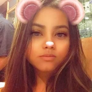 Meet your Posher, Pam